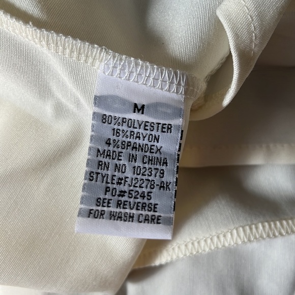 NWT Peplum-style Lace-back Top - Picture 8 of 9